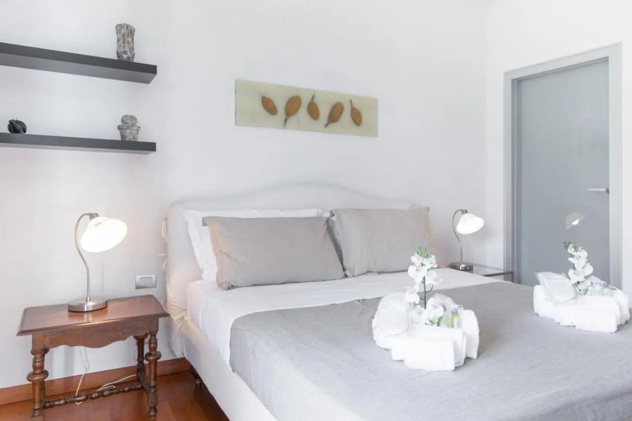 Apartment Suitelowcost Stilicone Milan